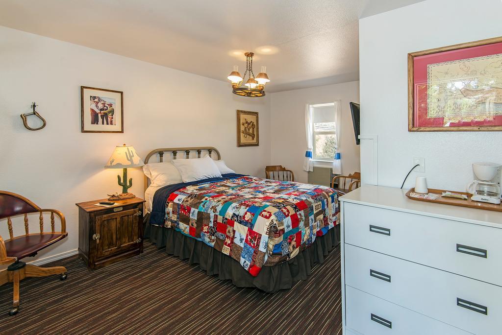 Virginia City Inn Ngoại thất bức ảnh