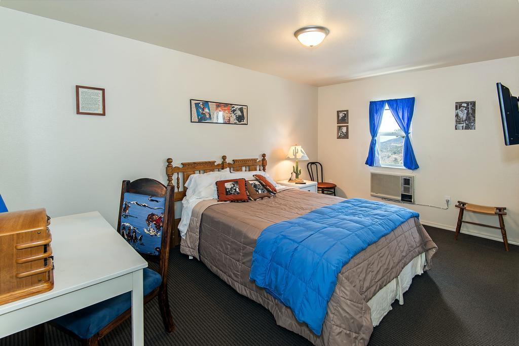 Virginia City Inn Ngoại thất bức ảnh