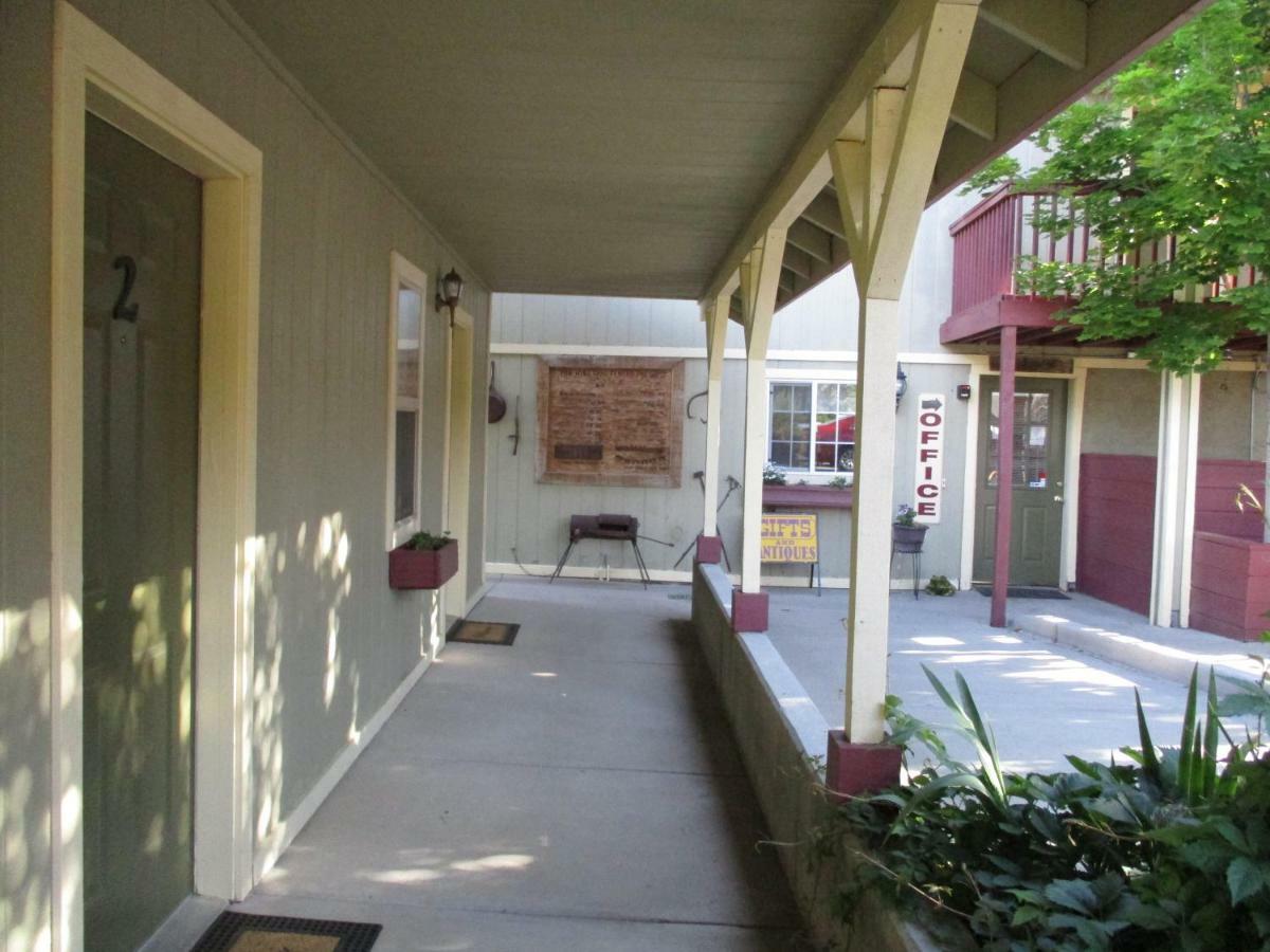 Virginia City Inn Ngoại thất bức ảnh